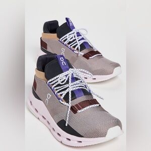 On Running Cloudnova Women size 9 Zinc/Lily Sneakers